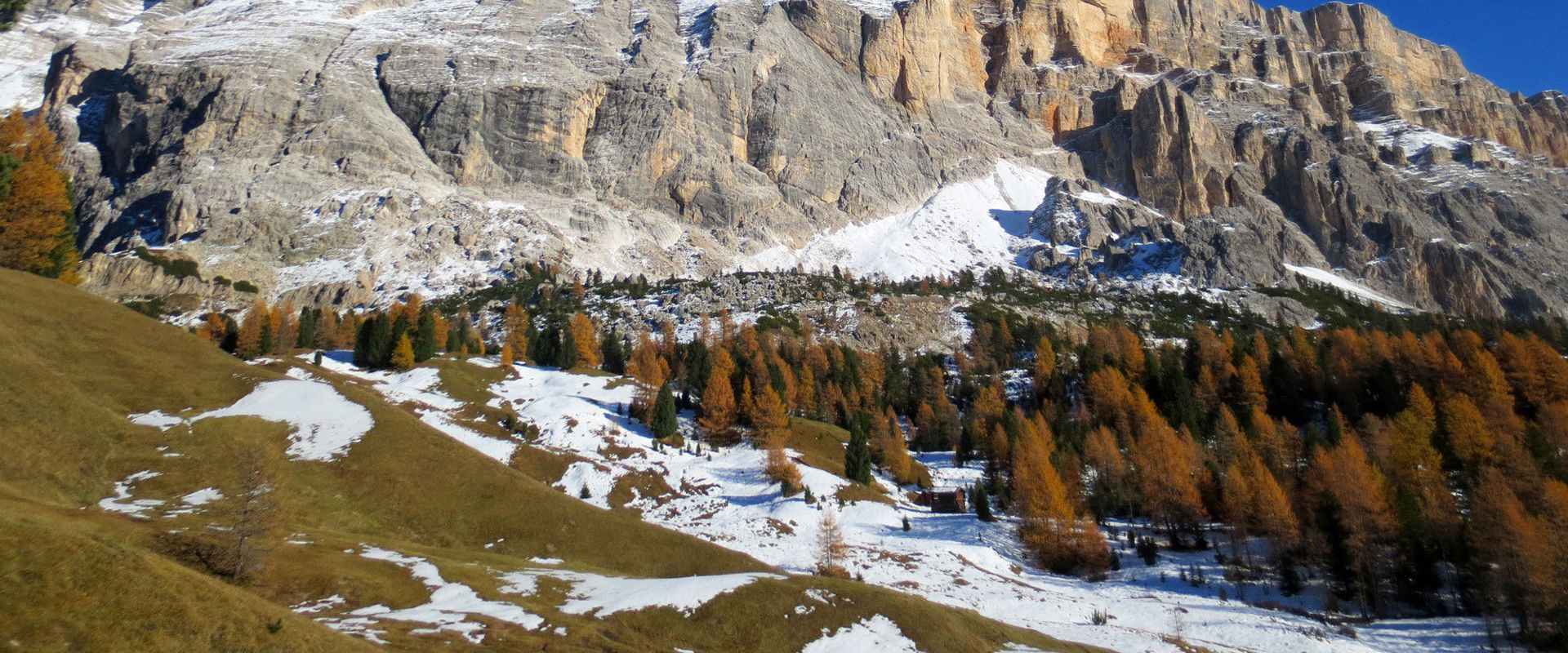 Armentara Armentara-Wiesen & Heiligkreuzkofel im Herbst