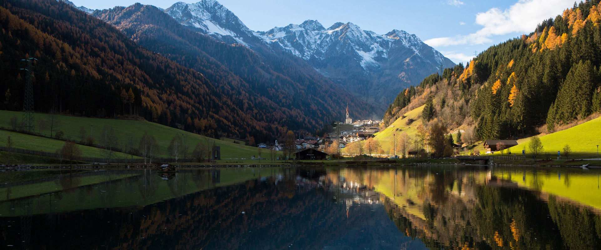 Mühlwald Blick vom Mühlwalder See auch bekannt als Meggima-See Richtung Mühlwald Dorf