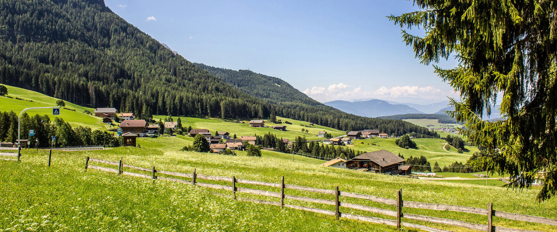 St. Michael Blick auf St. Michael mit umliegender Naturlandschaft