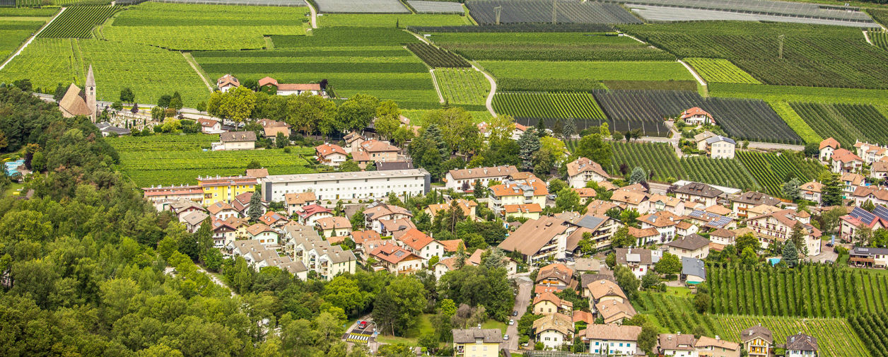 Hotels in Auer