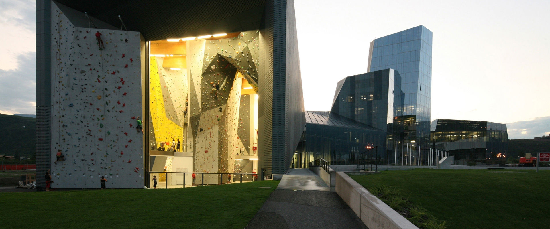 Kletterhalle Salewa Cube in Bozen Die moderne Kletterhalle Salewa Cube in Bozen.