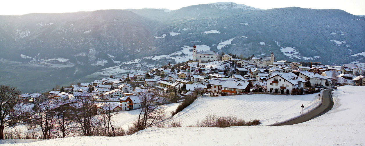 Ferienwohnungen / Residences in Lajen