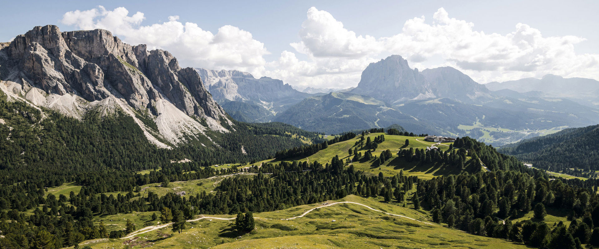 Stevia mit Hochalm und Dolomitenblick in Gröden