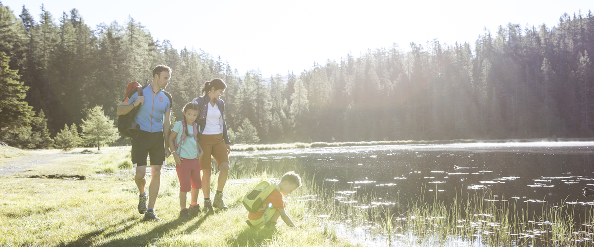 Wandern mit der Familie am Schwarzsee